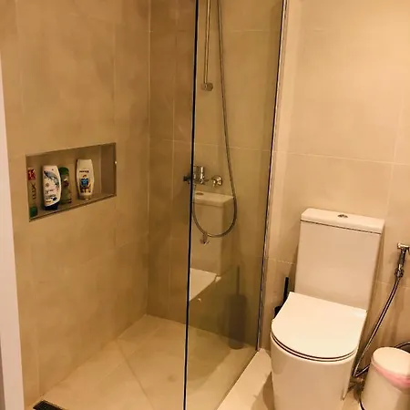 Atlantis Luxury Sea View * لارنكا